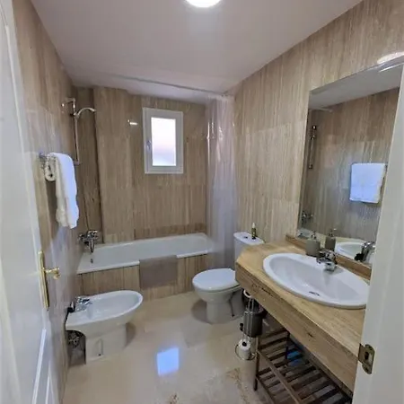 R23 Lagos 2 Bedroom Flat Apartment *